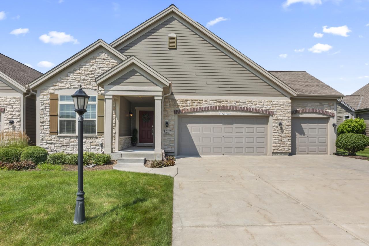 W179N11437 Blackstone Cir, Germantown, WI 53022