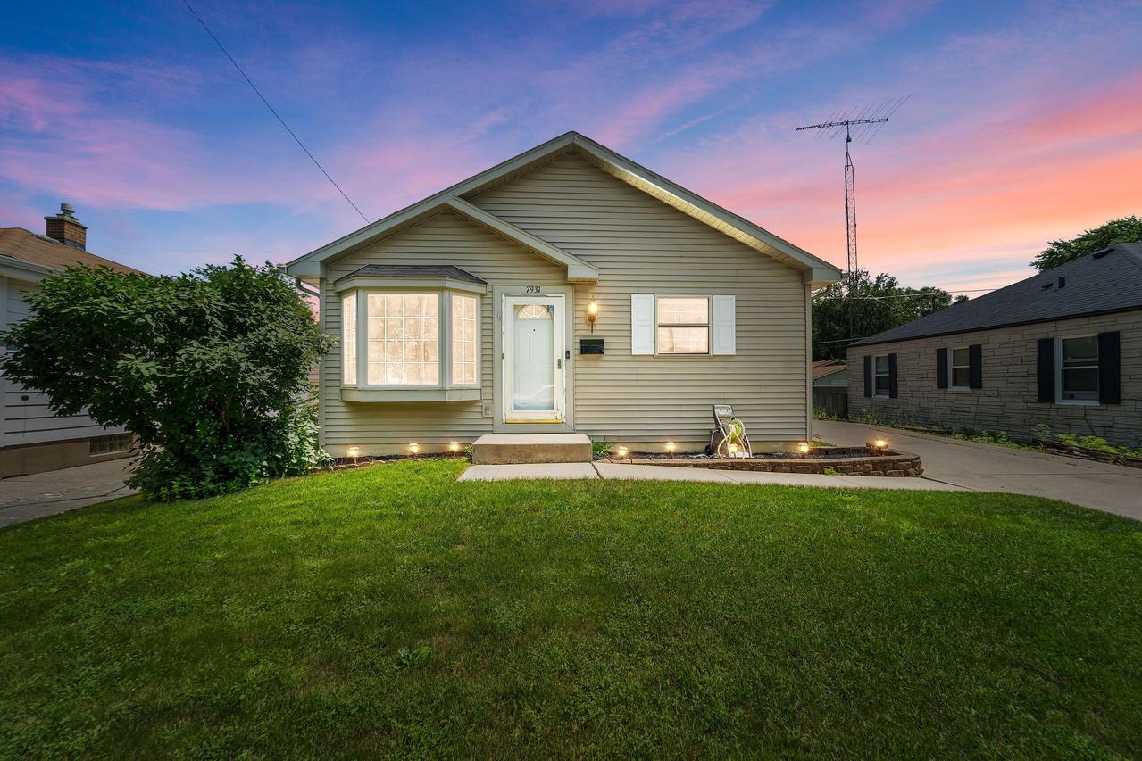 7931 45th Ave, Kenosha, WI 53142