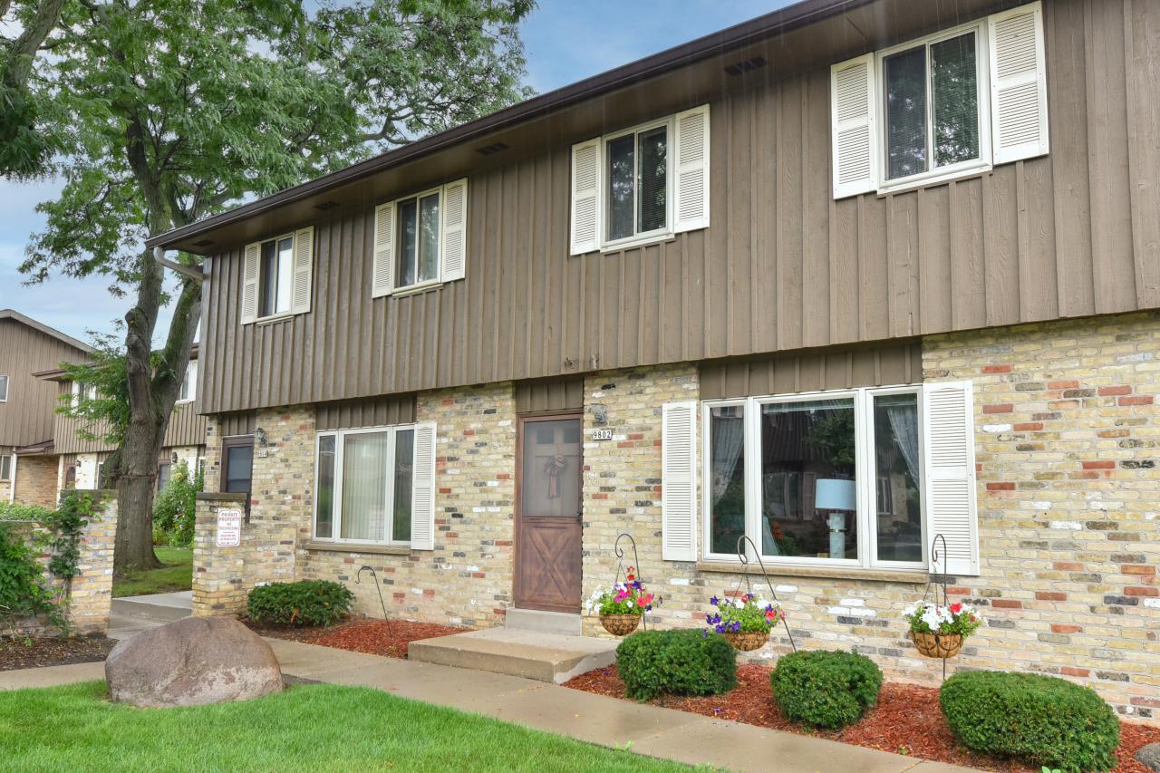 9802 W Morgan Ave, Milwaukee, WI 53228