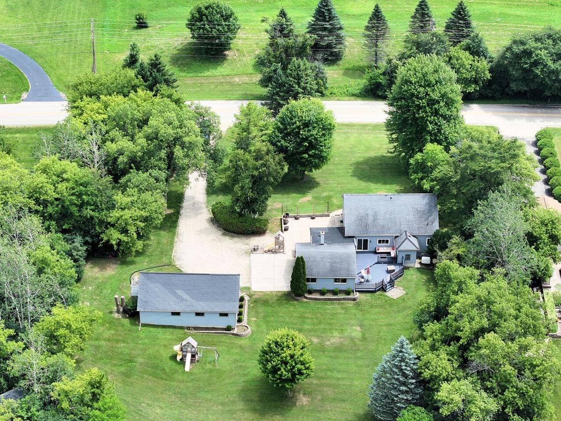 213 Scenic Rd, Richfield, WI 53017