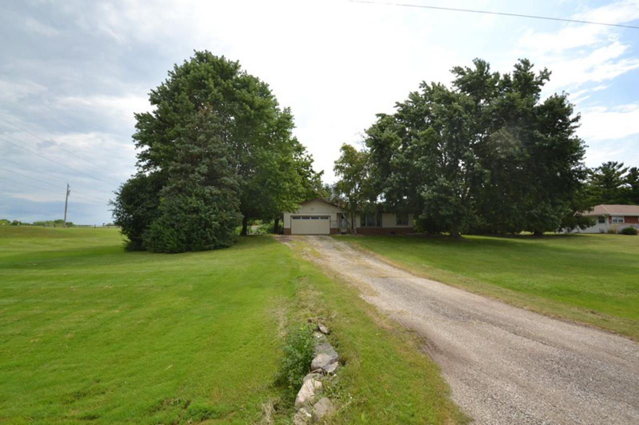 7627 Walczak Rd, Norway, WI 53126