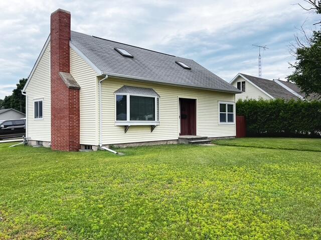 3502 Parkway Blvd, Two Rivers, WI 54241