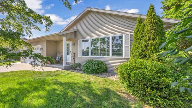 1624 Crane Ct, Sheboygan Falls, WI 53085