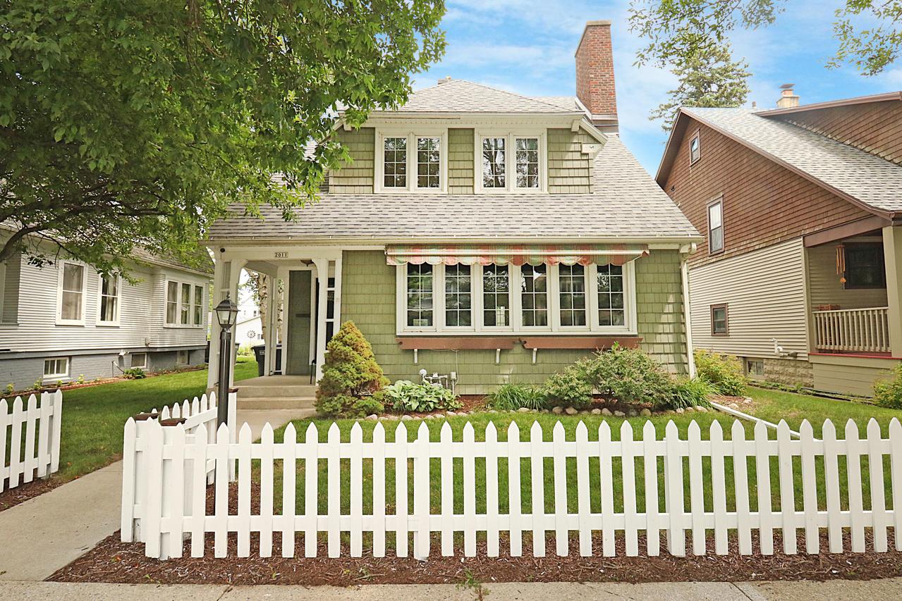 2011 N 9th St, Sheboygan, WI 53081