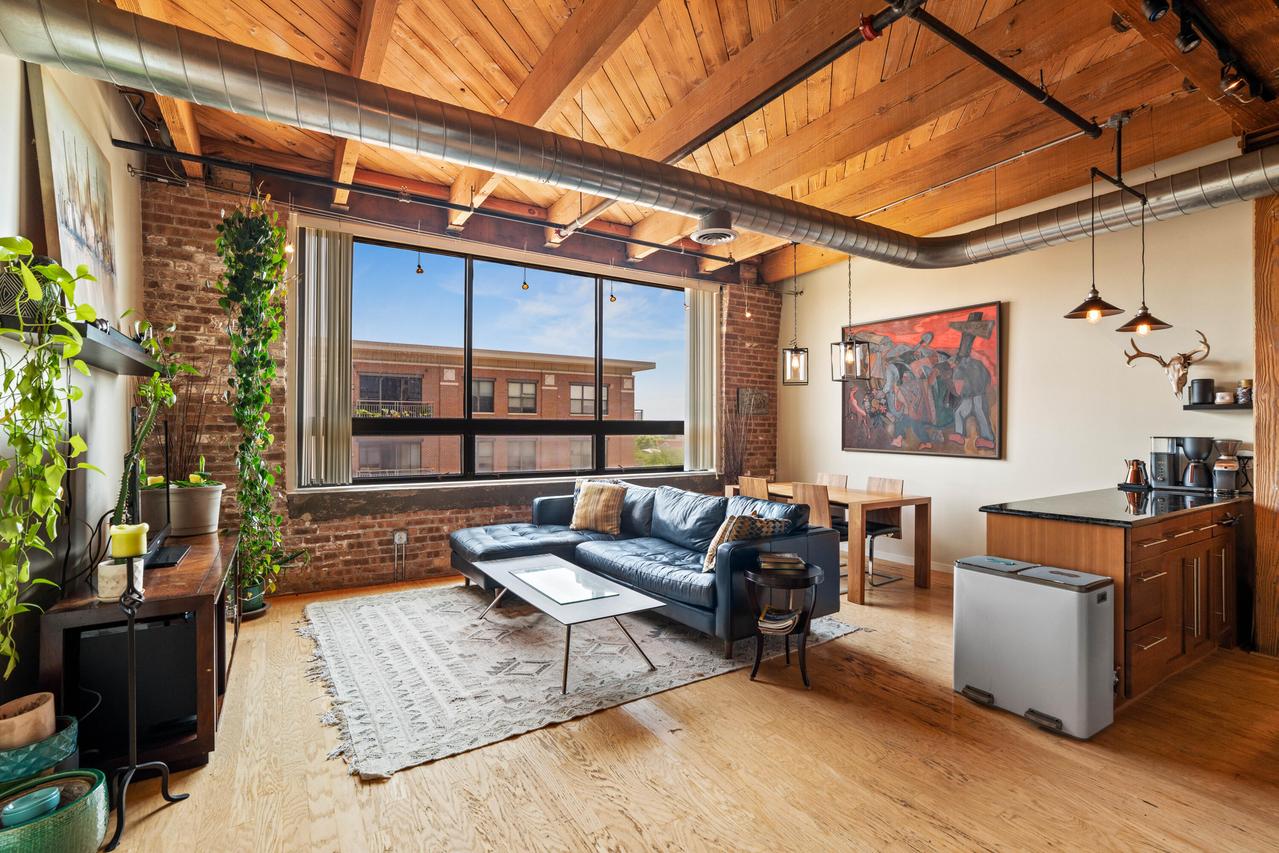 234 E Reservoir Ave #503, Milwaukee, WI 53212