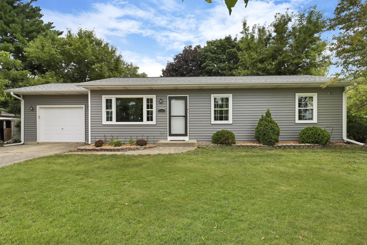 11515 277th Ave, Salem Lakes, WI 53179