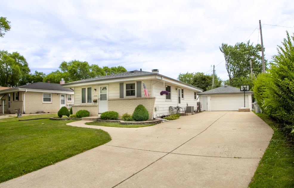 10516 W Stark St, Milwaukee, WI 53225