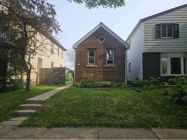 3914 E Squire Ave, Cudahy, WI 53110