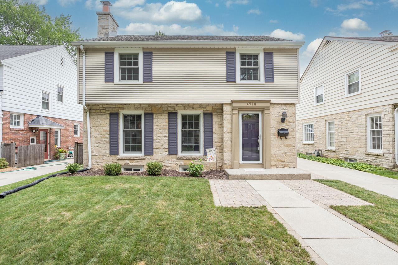 4918 N Elkhart Ave, Whitefish Bay, WI 53217