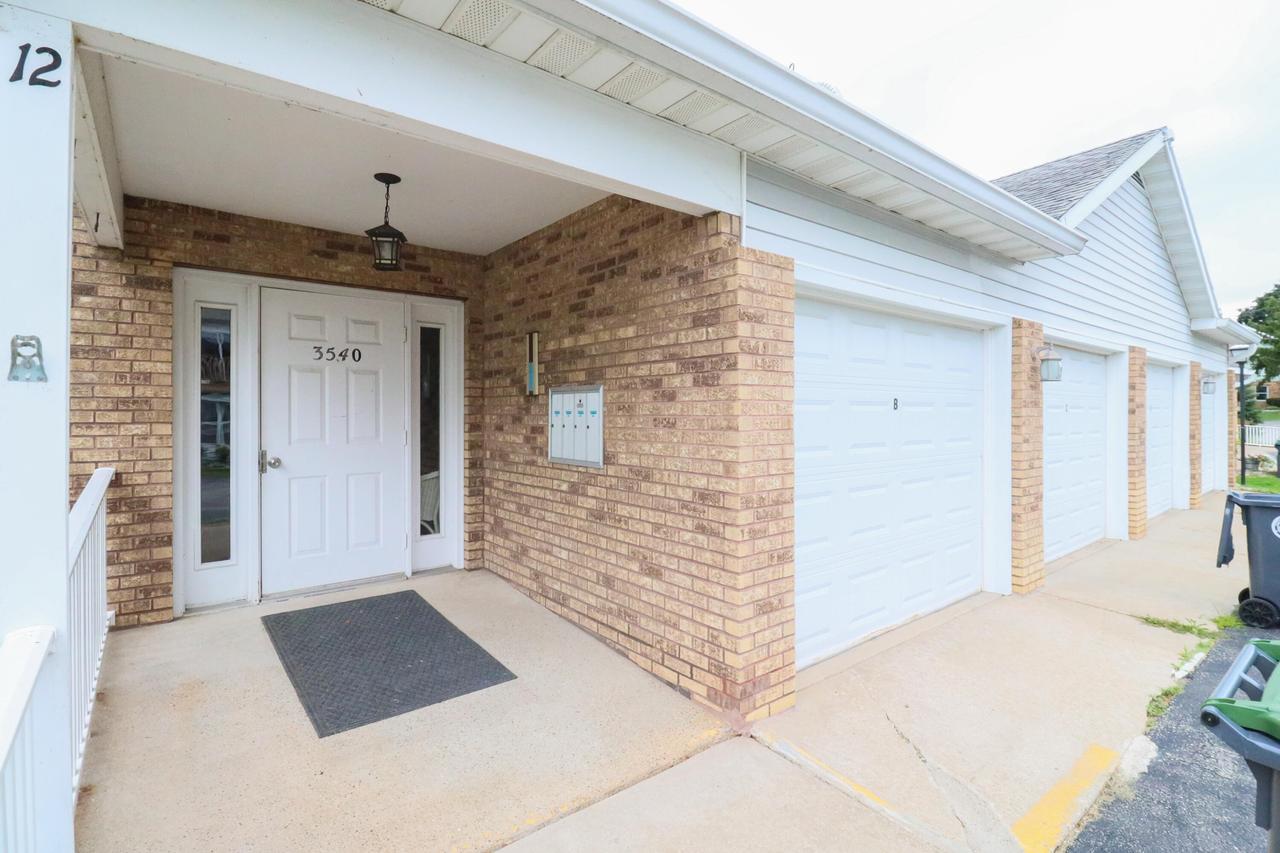 3540 East Ave #B, La Crosse, WI 54601