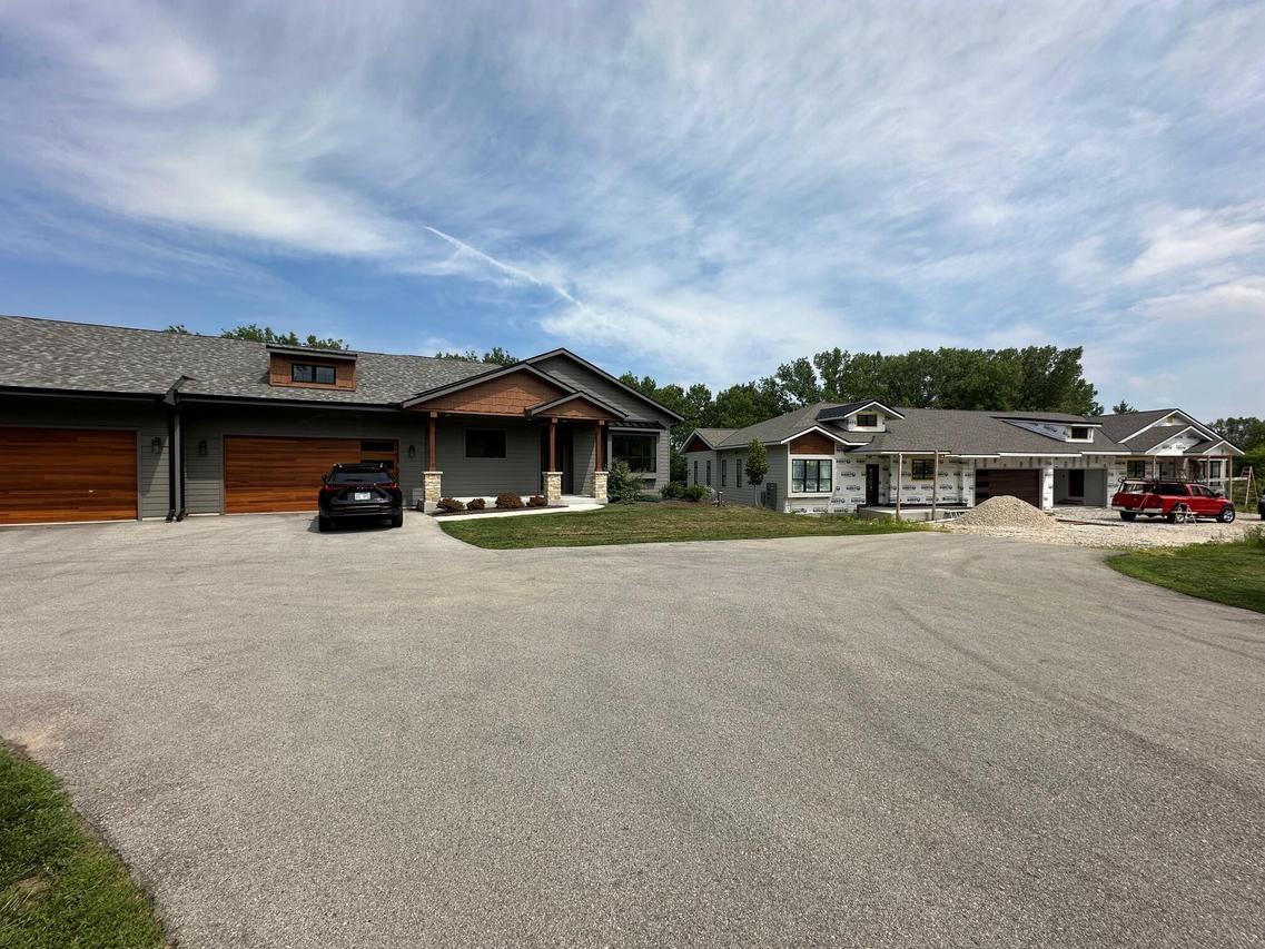 W389N7102 Pennsylvania St, Oconomowoc, WI 53066