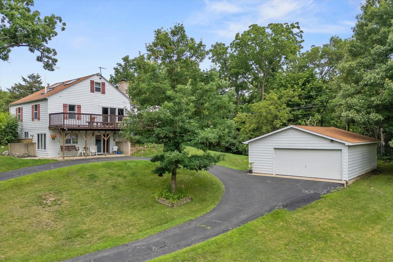 27702 89th Pl, Salem Lakes, WI 53168