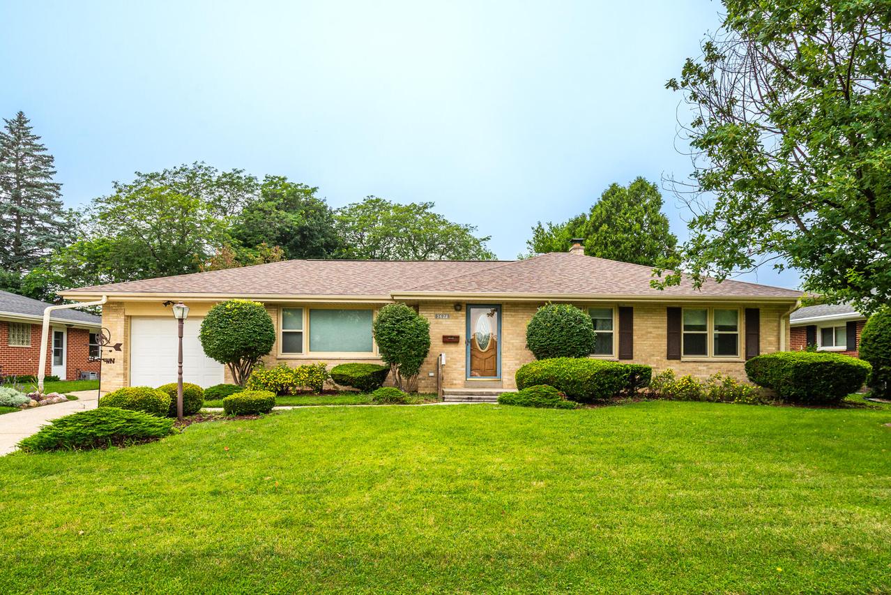 3622 Erie St, Racine, WI 53402
