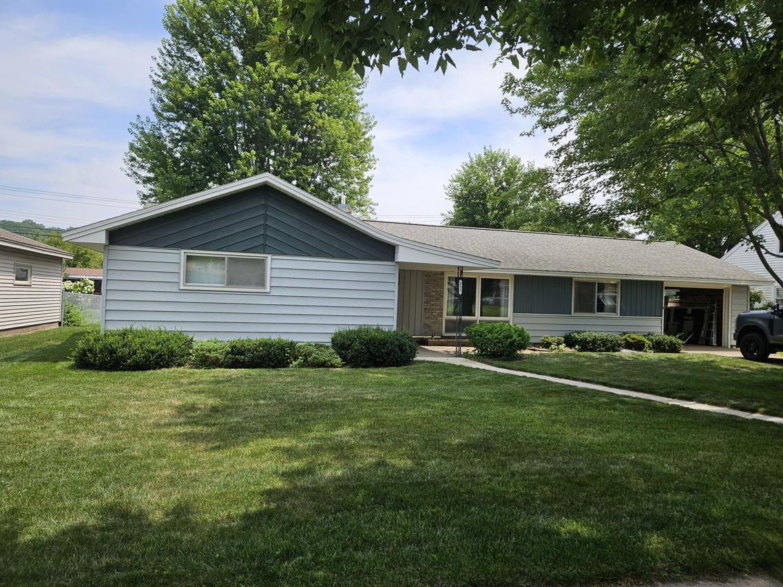 532 N 11th Ave, Onalaska, WI 54650