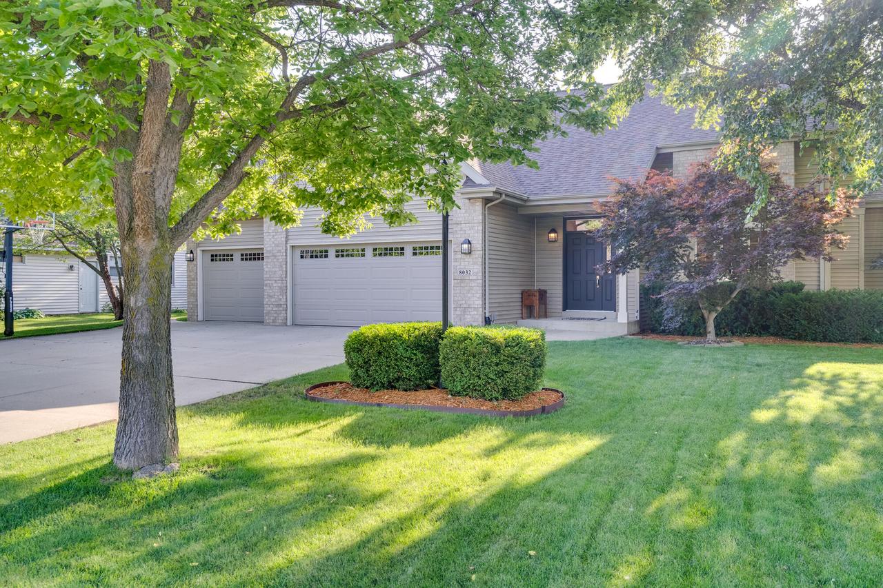8032 103rd Ave, Pleasant Prairie, WI 53158