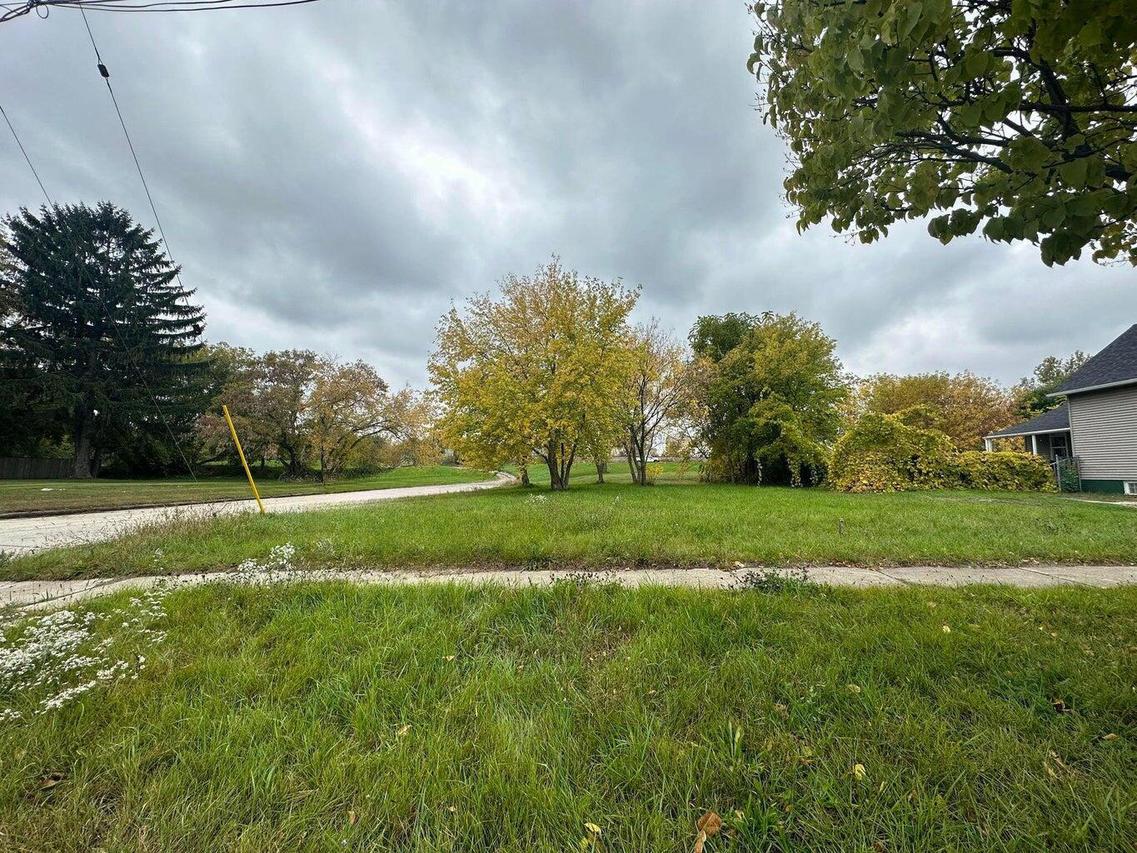 4622 10th Ave, Kenosha, WI 53140