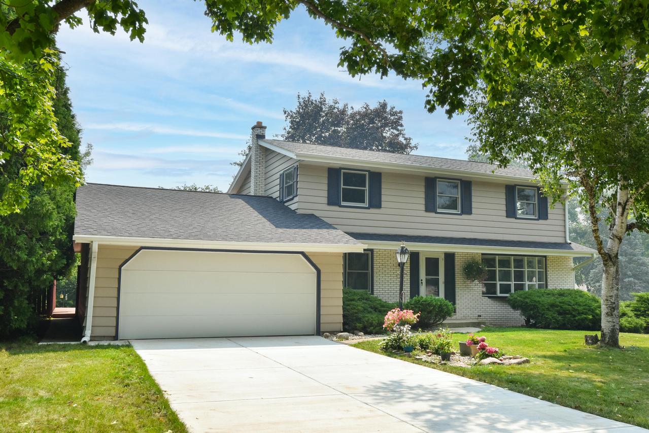 9202 N 60th St, Brown Deer, WI 53223