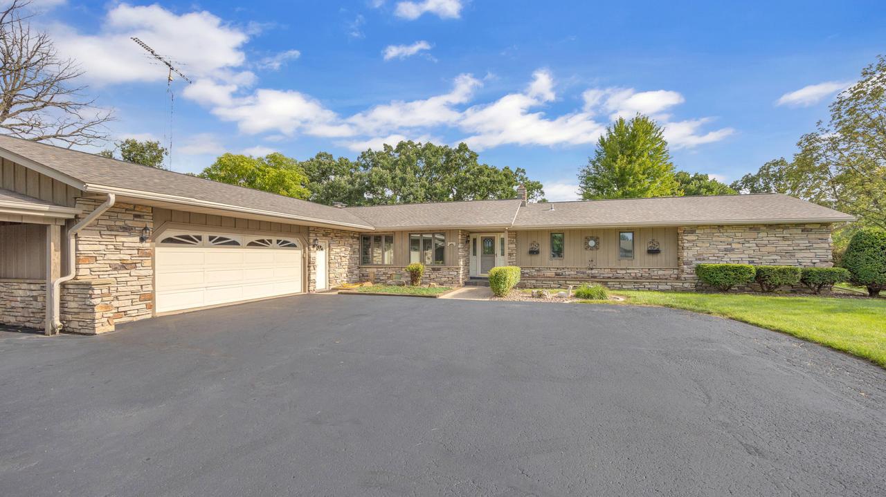W4978 Valley Creek, Fond Du Lac, WI 54937