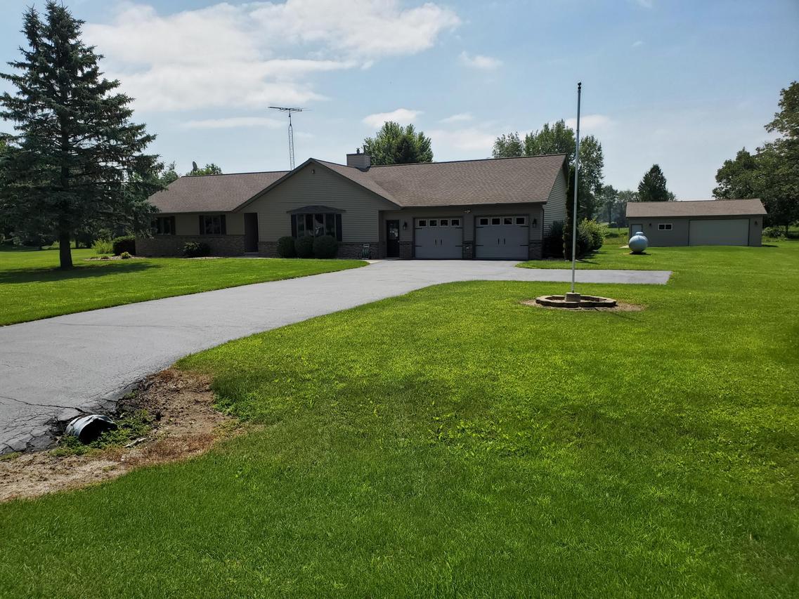 W5384 Wildlife Ln, Byron, WI 54937