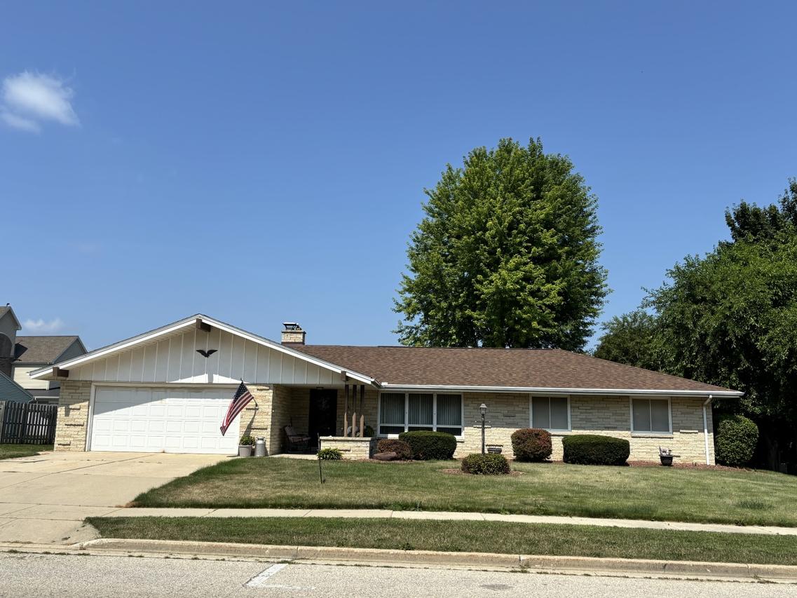 407 Franklin St, Newburg, WI 53090