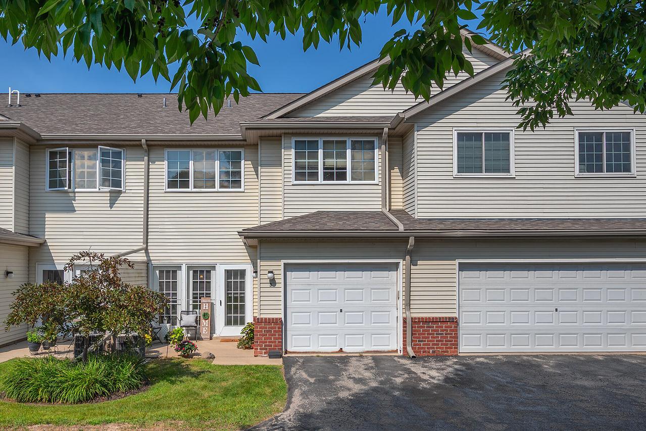 2426 Fox River #D, Waukesha, WI 53189