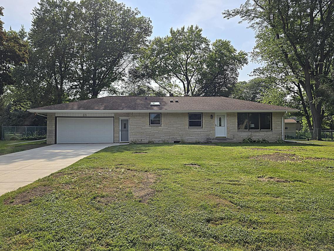 W154N8167 Valley View, Menomonee Falls, WI 53051