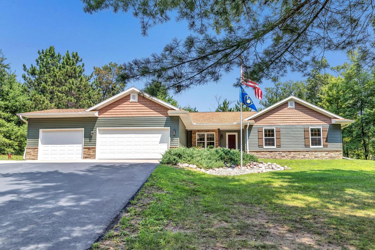 W5854 N Oak Park, Wescott, WI 54166