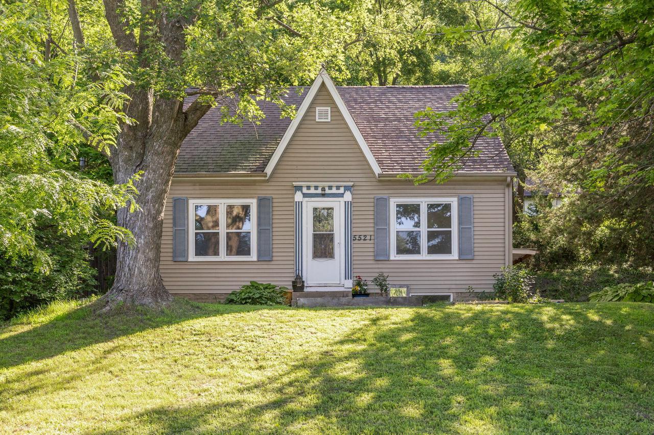 5521 Mormon Coulee Rd, La Crosse, WI 54601