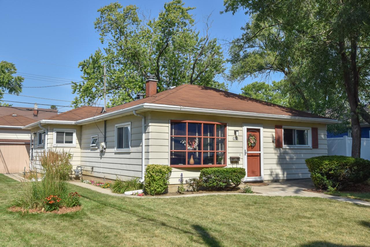 5735 N 58th St, Milwaukee, WI 53218