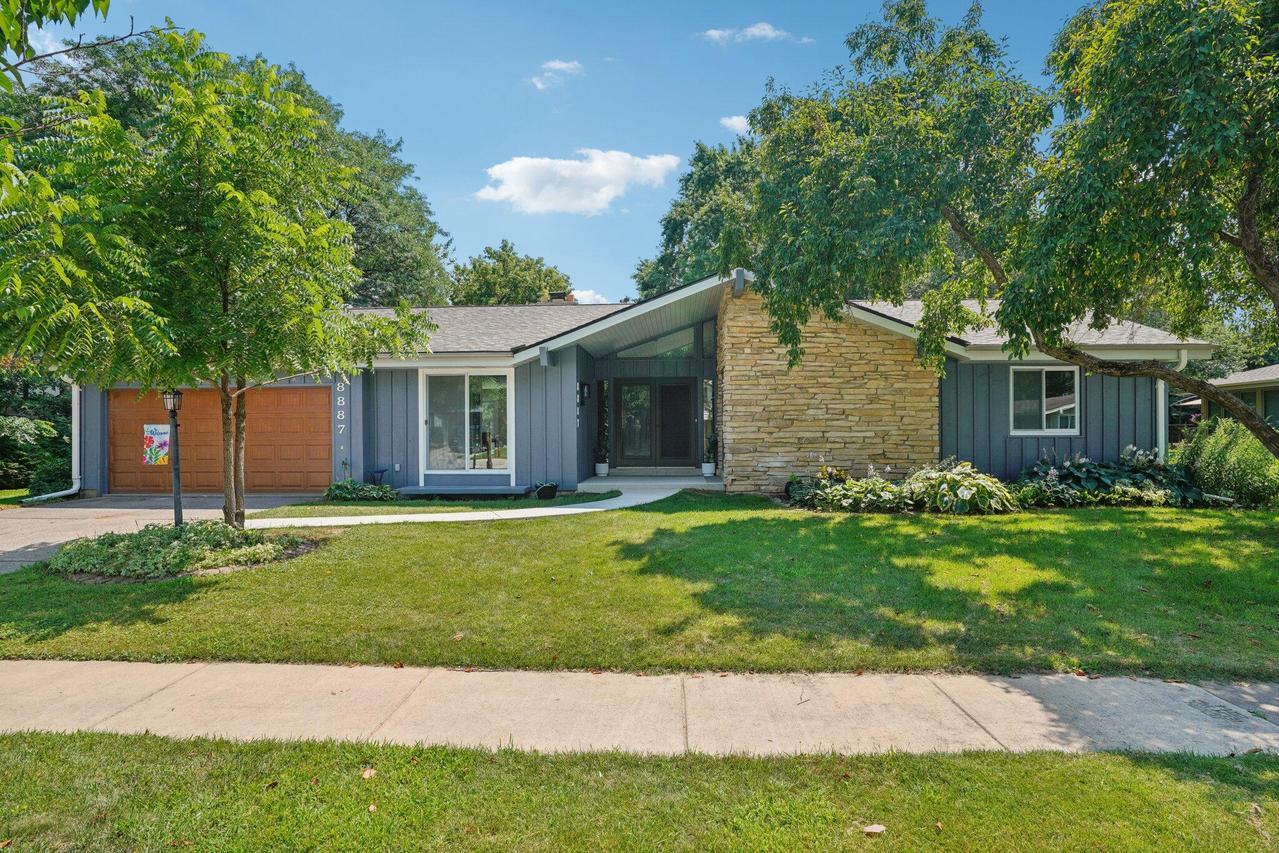 8887 Garden Ln, Greendale, WI 53129