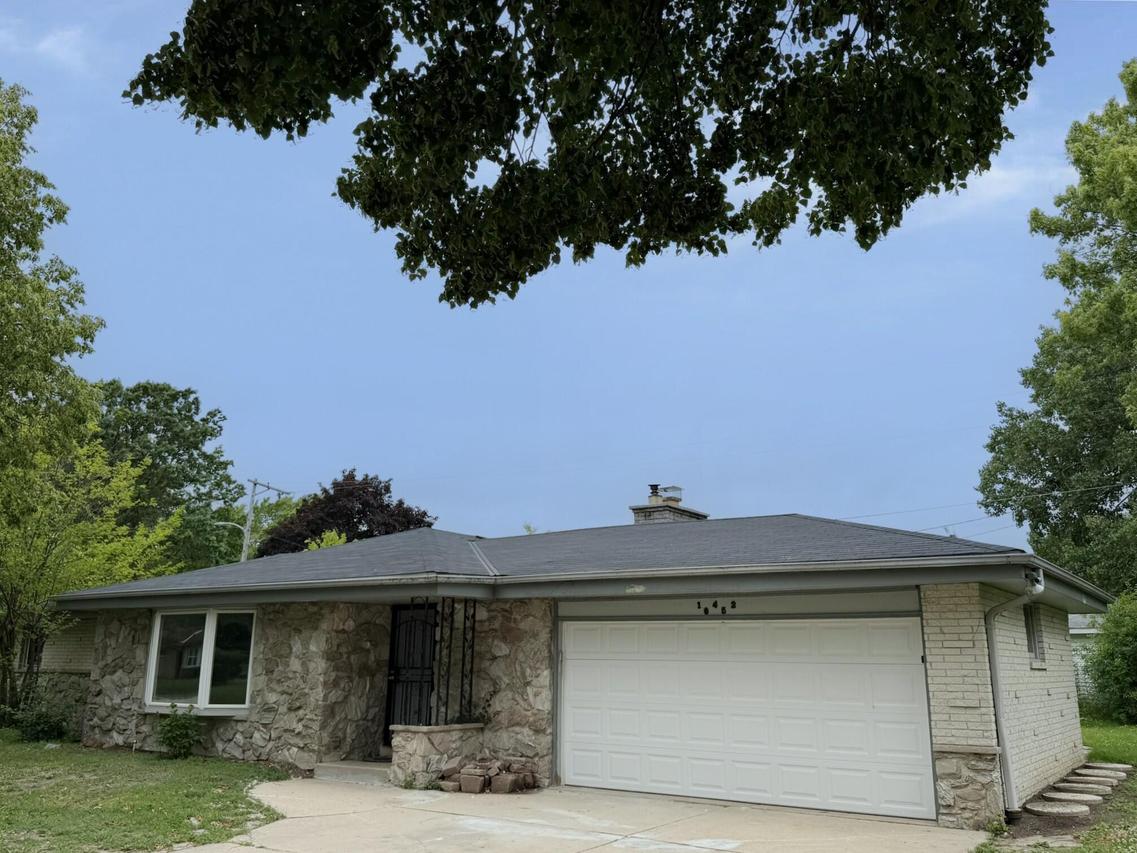 10452 W Tower Ave, Milwaukee, WI 53224