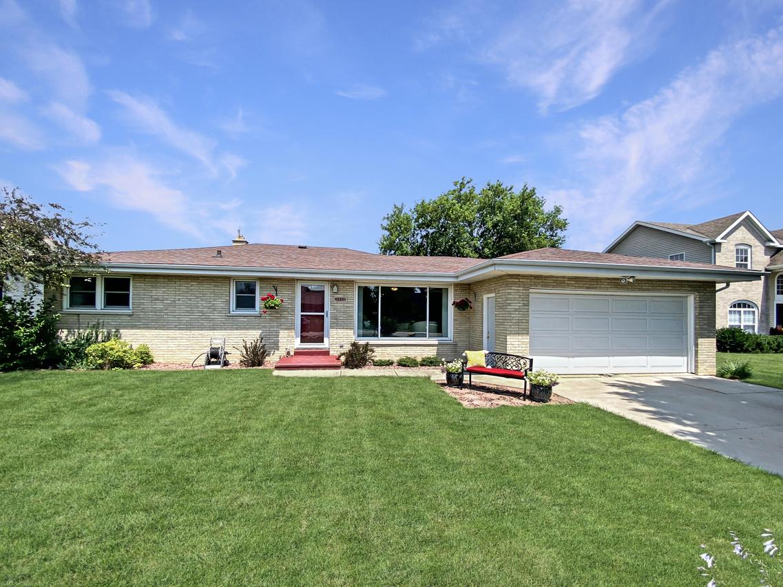 3922 86th Pl, Pleasant Prairie, WI 53142