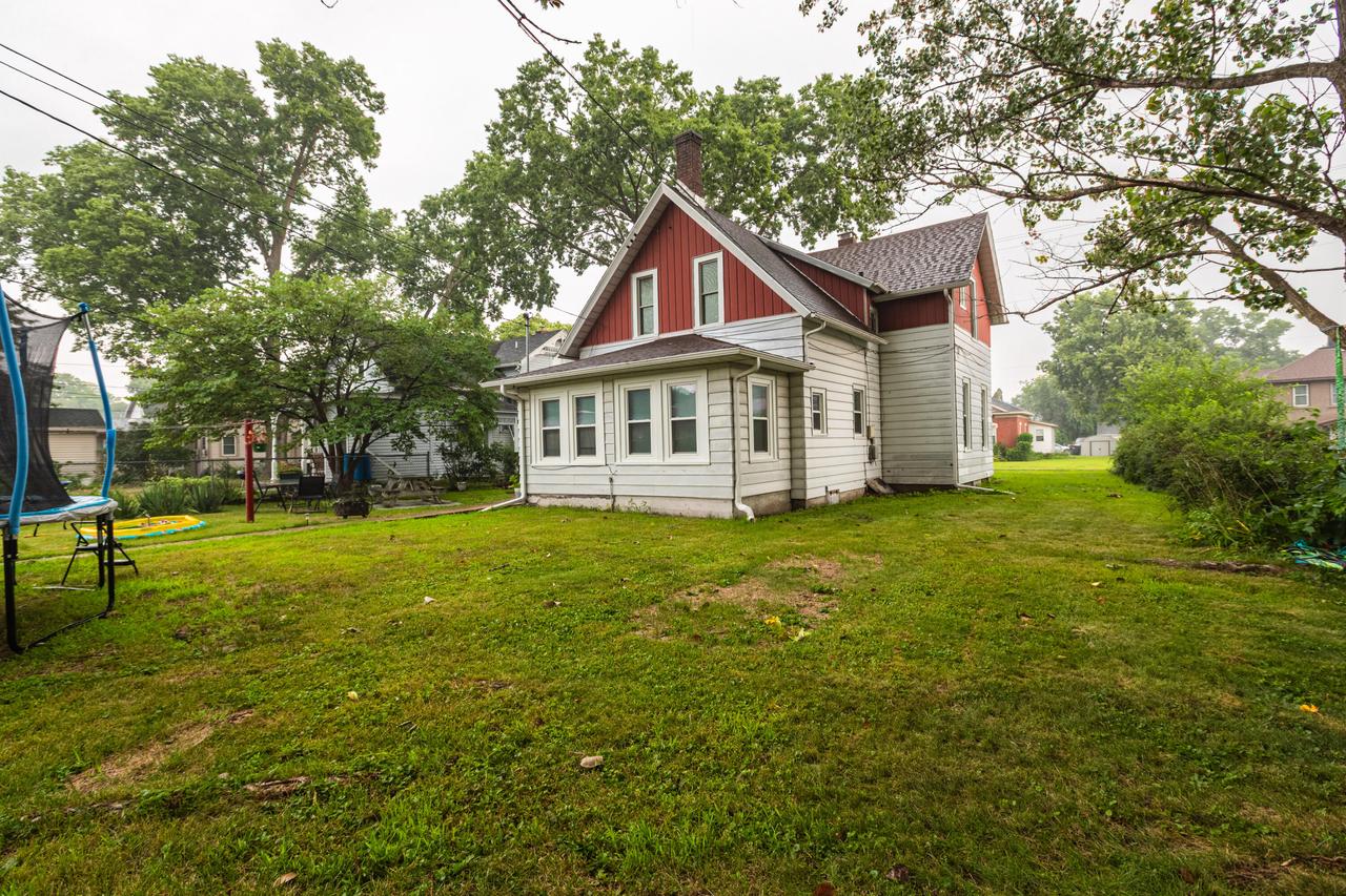 1320 Market St #1322, La Crosse, WI 54601