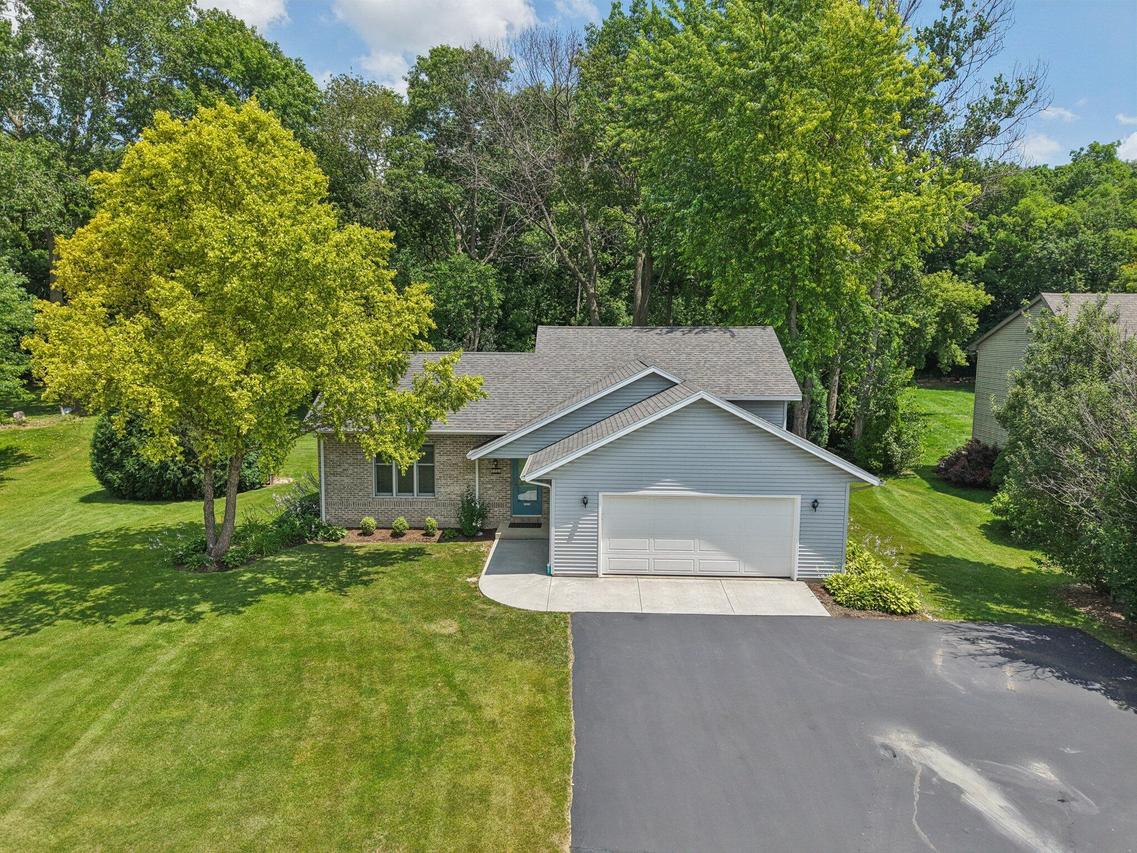 1721 Landre Ct, Burlington, WI 53105