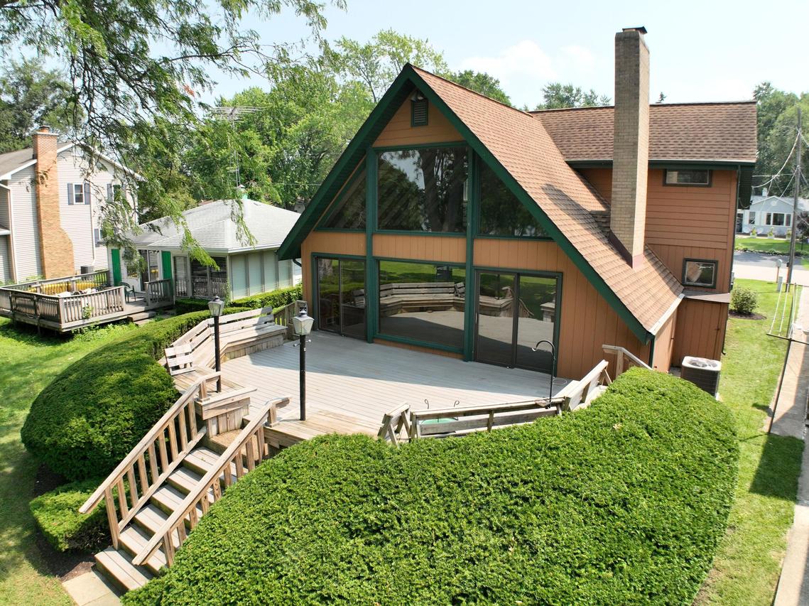 9128 Lake Park, Randall, WI 53128