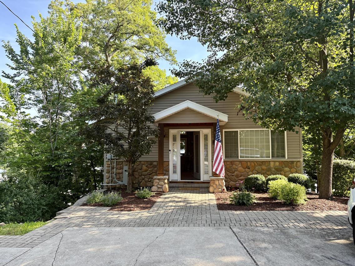 W5510 Westshore Dr, La Grange, WI 53121