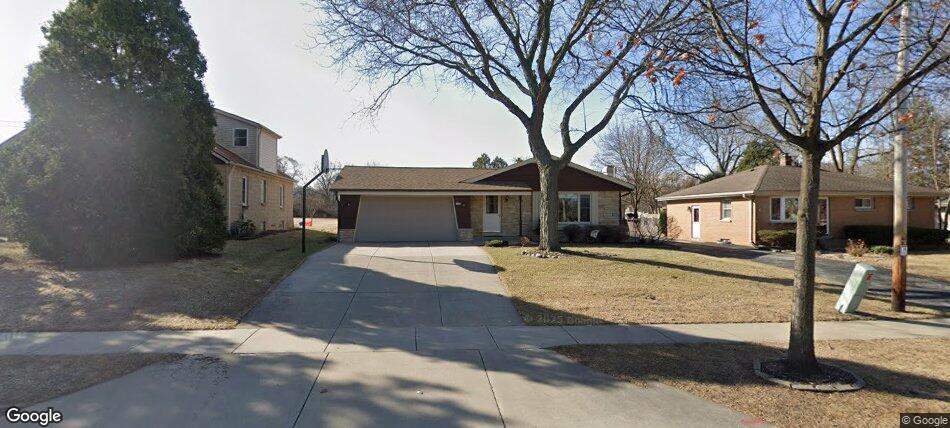 3207 W Cold Spring, Greenfield, WI 53221
