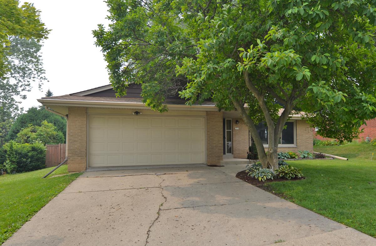 1719 Tamarack St, South Milwaukee, WI 53172