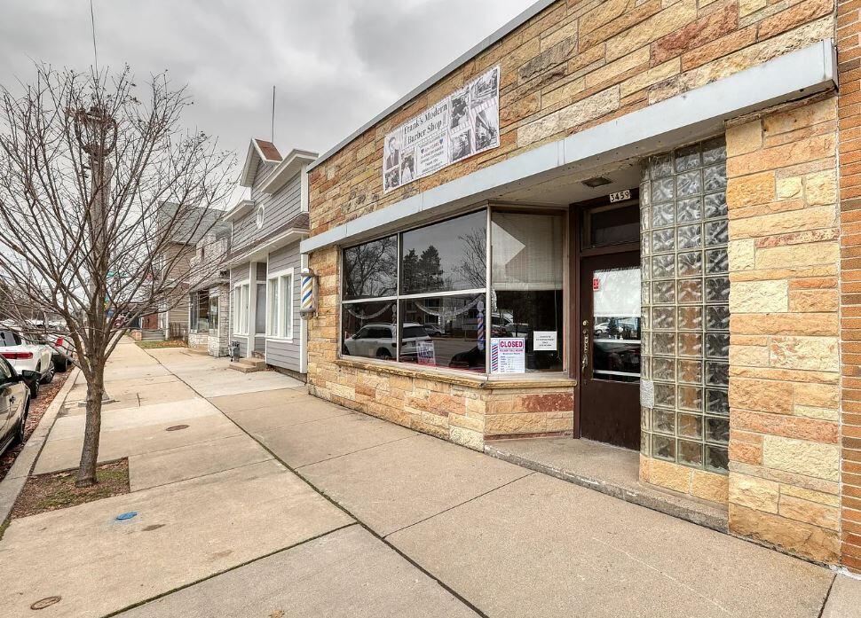 3459 S Kinnickinnic Ave, Milwaukee, WI 53207
