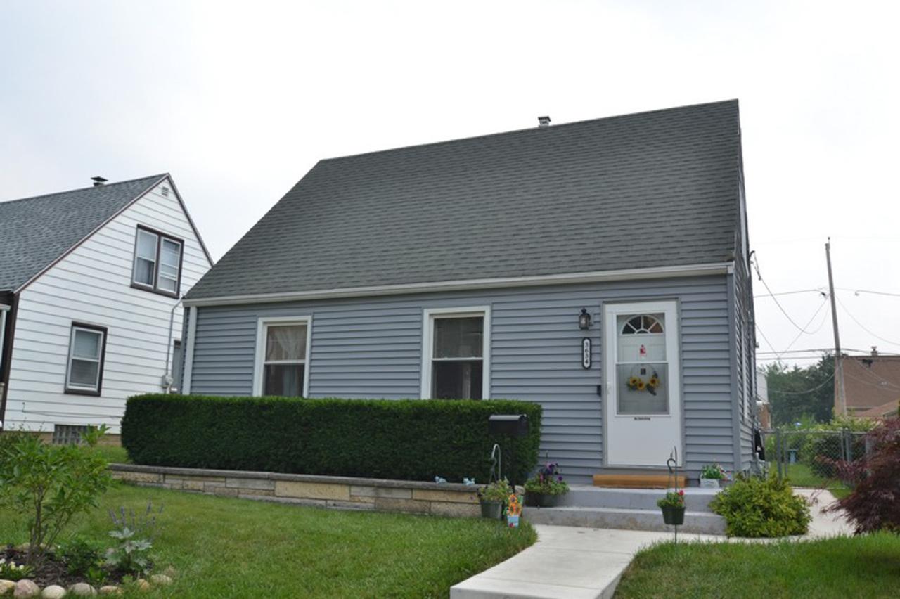 3634 S 17th St, Milwaukee, WI 53221