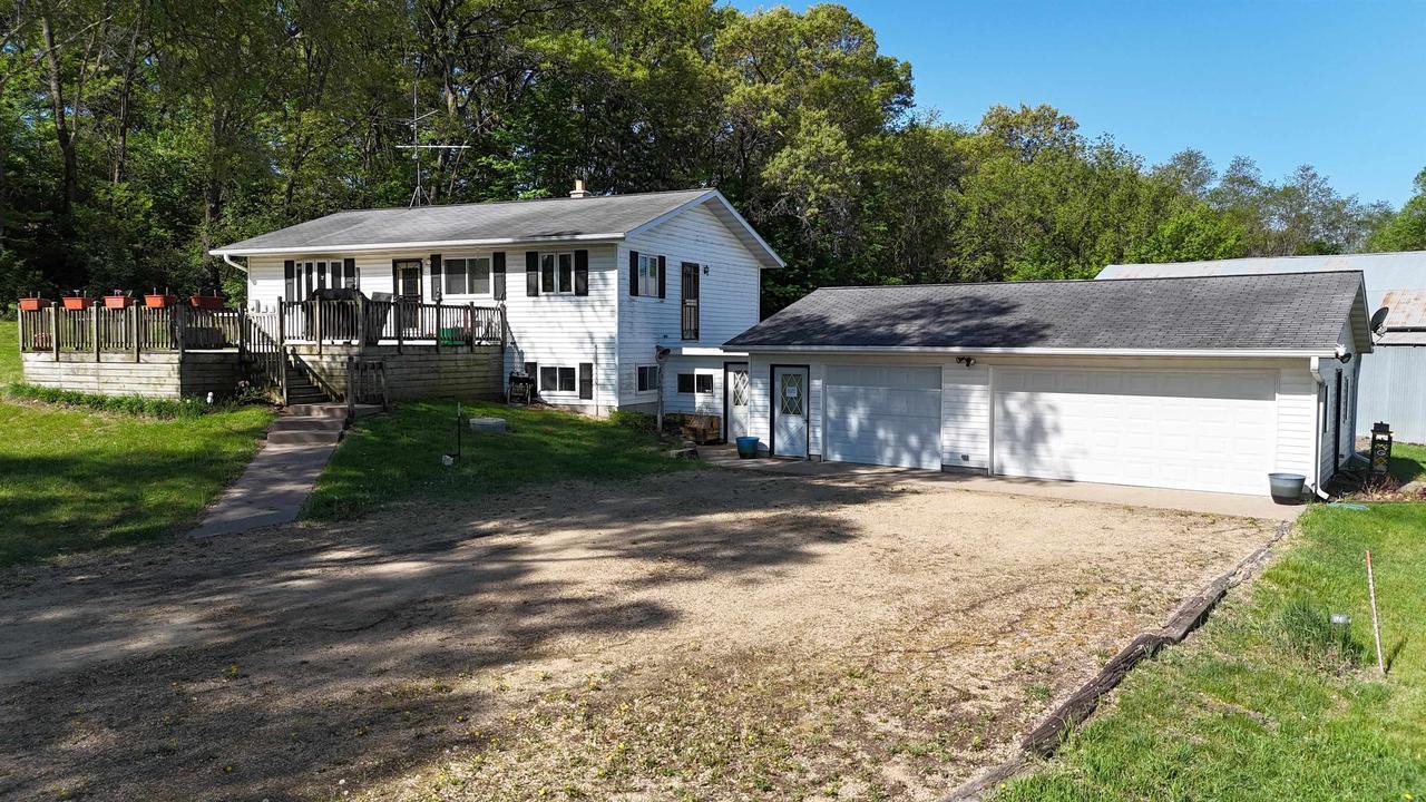 18051 Ideal Rd, Sparta, WI 54656