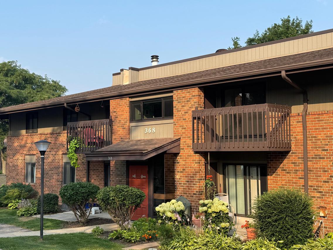 368 Park Hill #H, Pewaukee, WI 53072