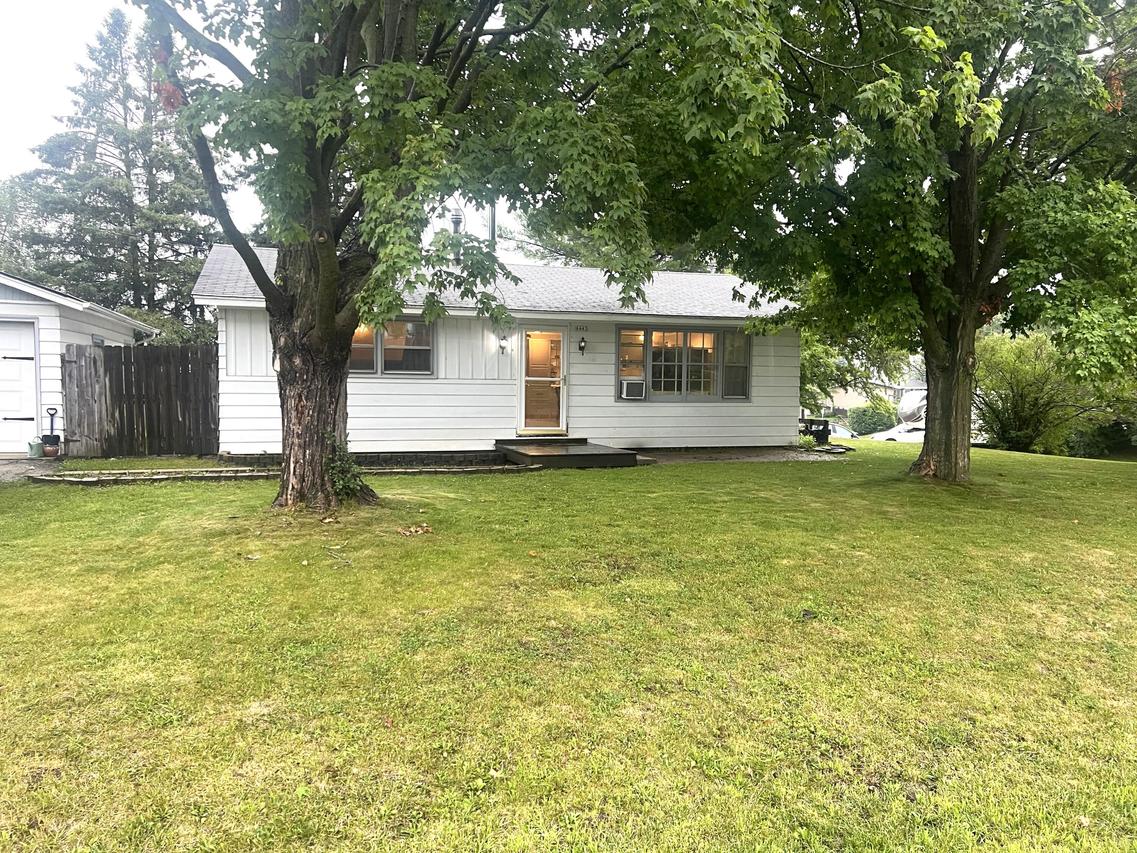 6443 237th Ave, Paddock Lake, WI 53168