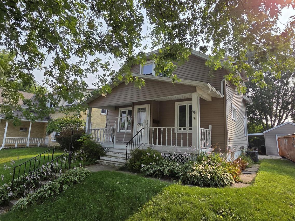 1313 S 13th St, Manitowoc, WI 54220