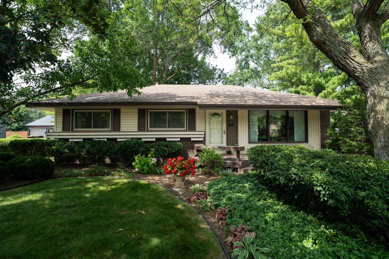5314 W Terry Ave, Brown Deer, WI 53223