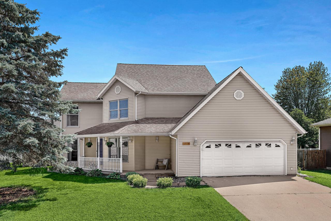 1334 Red Cedar Ct, Onalaska, WI 54650