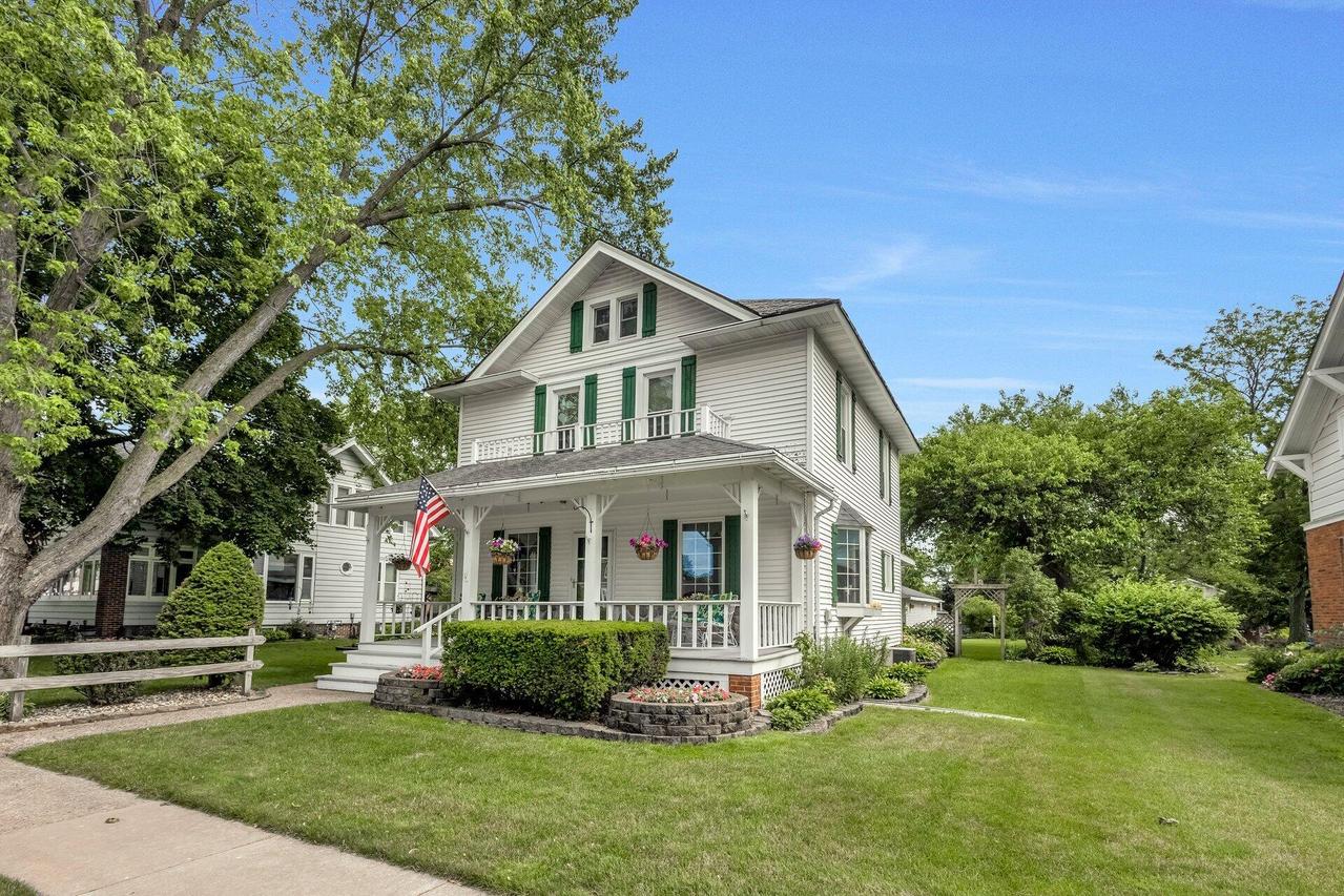 2955 Main St, East Troy, WI 53120