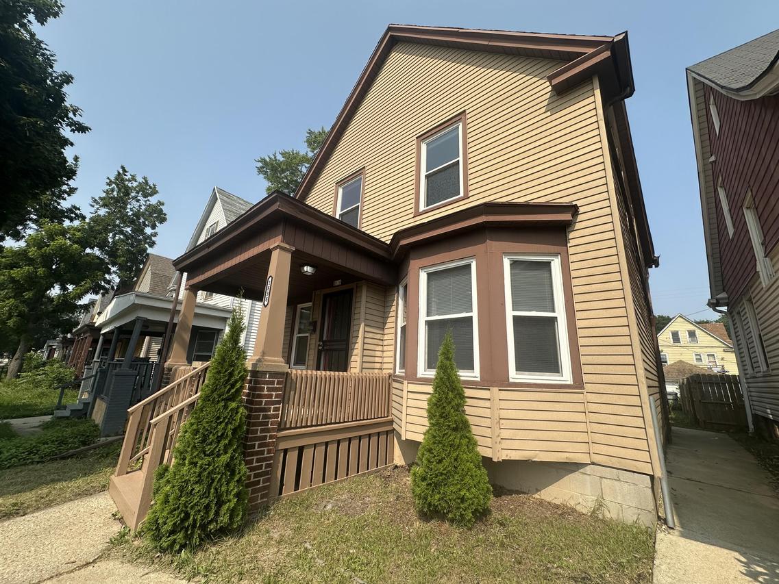 1838 N 40th St, Milwaukee, WI 53208