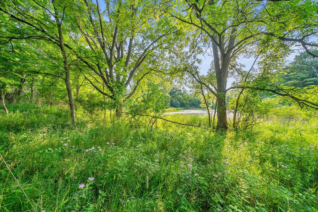 Lt2 Pleasant Valley, Cedarburg, WI 53012