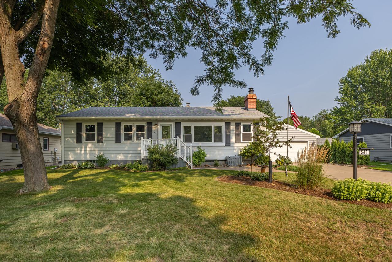 543 Court Rd, Onalaska, WI 54650